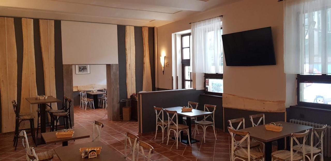 & Restaurace Na Rychte Praag